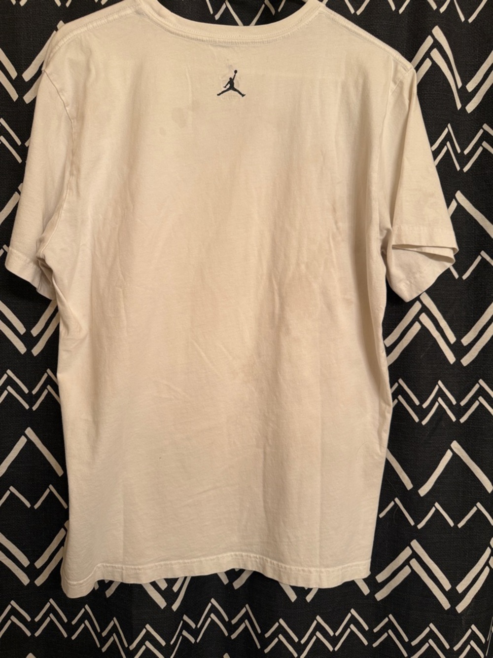 Nike Cream T-Shirt with Metallic Silver Jumpman - Picture 2 of 5